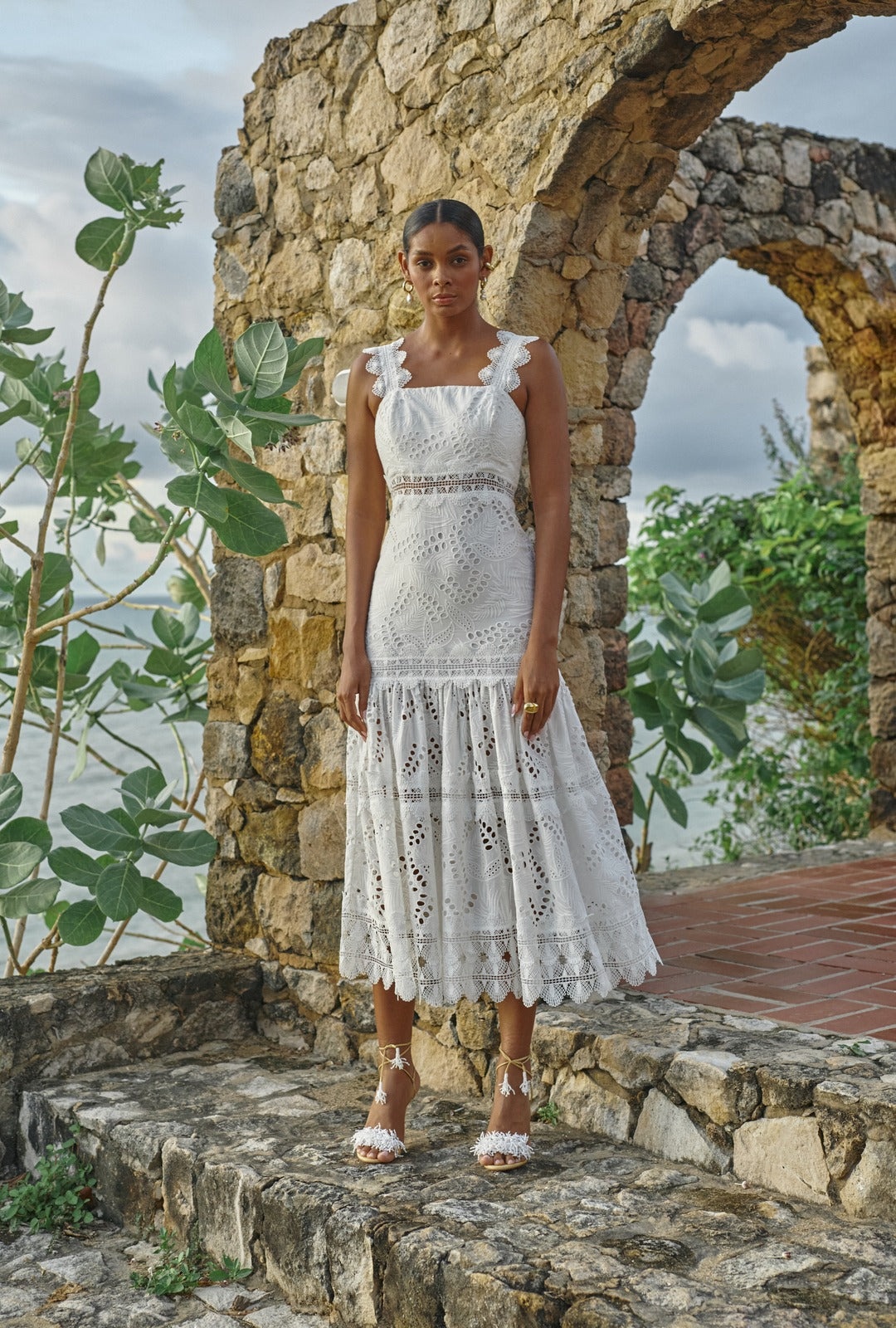 waimari-sireneusse-dress-white