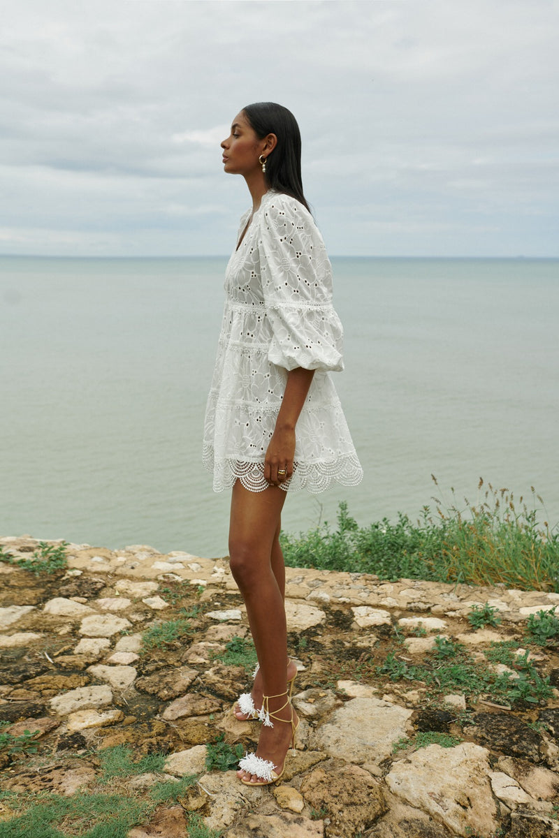waimari-pueblito-white-kimono